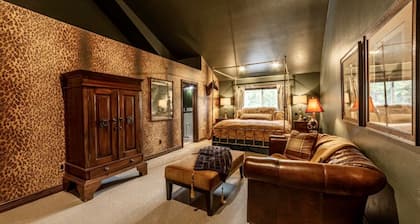 7 Bedroom 9 Bed 5 Star 20 Acre Estate 7 Bathrooms, Remarkable Lake Views,Privacy