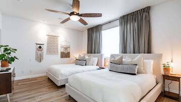 2 bedrooms, iron/ironing board, WiFi, bed sheets