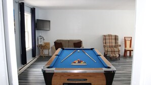 Game room - Poconos Oasis • 75` Theater • Hot Tub • Pool Table (Cresco)
