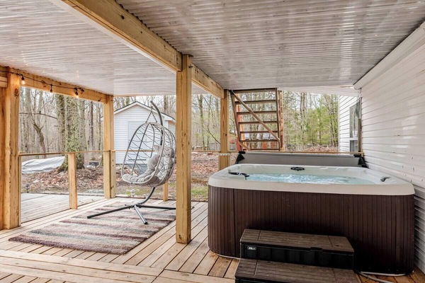 Relax and enjoy in the nice warm Hot Tub