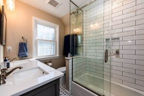Hair dryer, towels - Lakeside Home Walking Distance To Association Beach! (Lakeside)