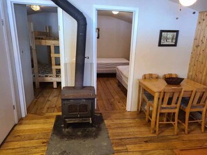 2 bedrooms, WiFi