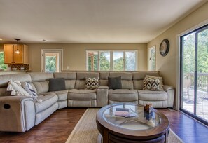 Panoramic Cabin, 4 Bedrooms, Mountain View | Living room | 55-inch Smart TV with digital channels, TV - Deer & Doe by HoneyBearCabins (Sevierville)