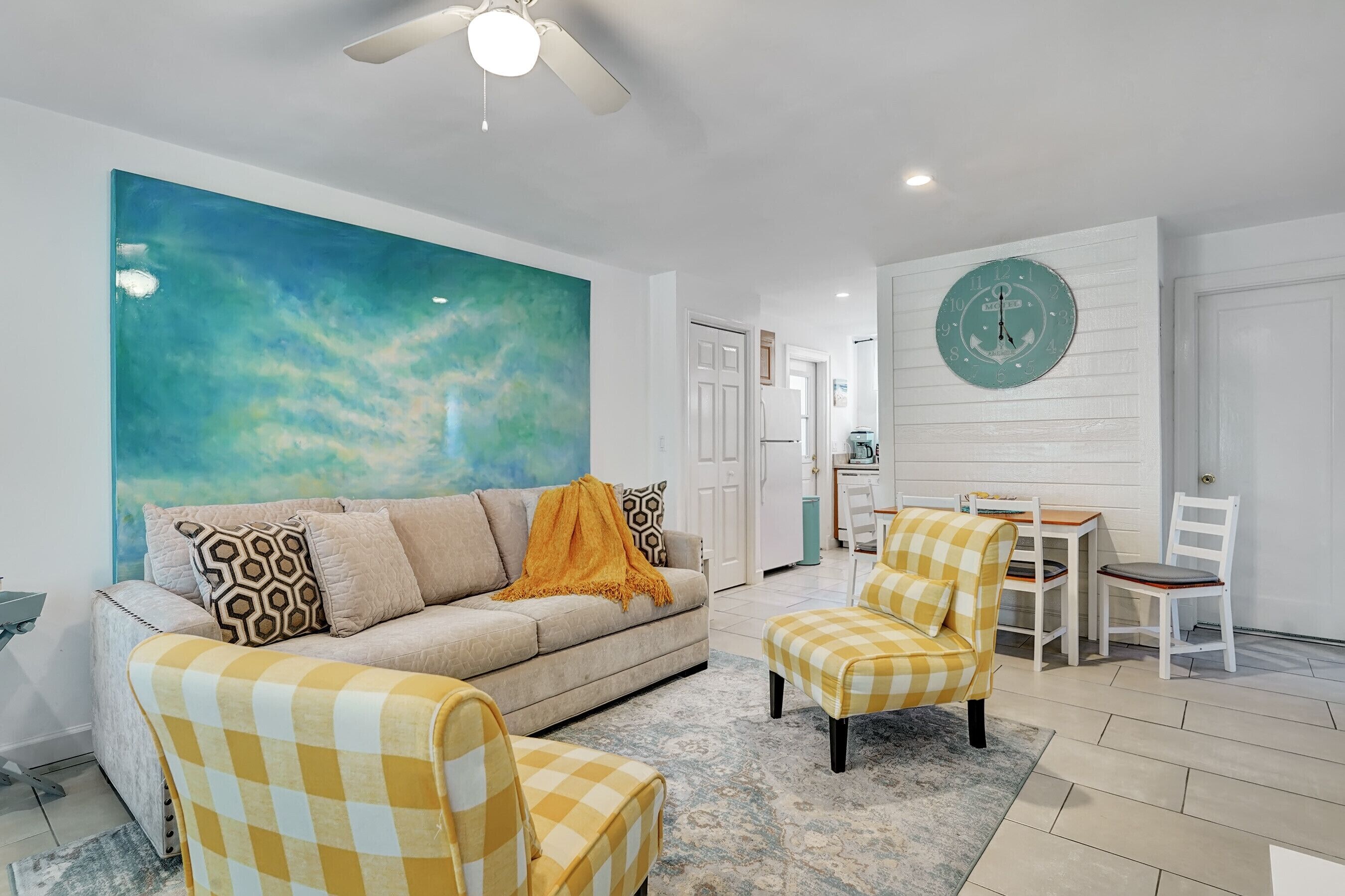 Rear Beach Gem/ONLY 3 MIN WALKING TO THE BEACH/sleeps 6