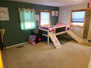 3 bedrooms, WiFi
