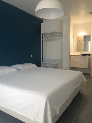 3 Schlafzimmer, Bügeleisen/Bügelbrett, Reisekinderbett, kostenloses WLAN