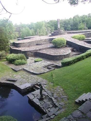 Make your memories! Comfort, warmth & tranquility in the exciting Hudson Valley.