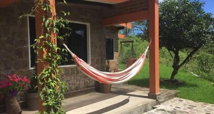 Casa BĂșho - una casa en medio del bosque!!