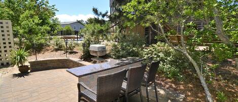 تناول الطعام بالخارج