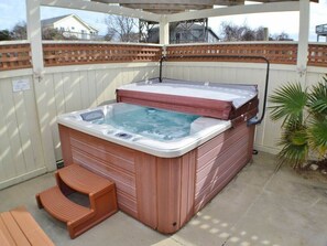 Baignoire à remous extérieure