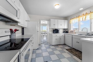 Fridge, microwave, dishwasher