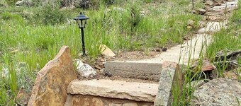 The Rose Den - Romantic Mountain Cabin with Views!