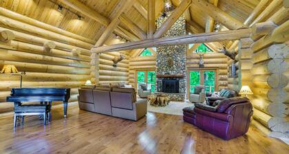 14 Mi to Slopes: Lodge on 104 Acres in Boyne City