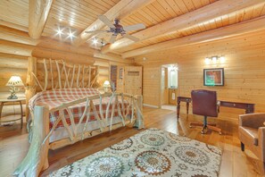 6 bedrooms, desk, laptop workspace, iron/ironing board - 14 Mi to Slopes: Lodge on 104 Acres in Boyne City (Boyne City)