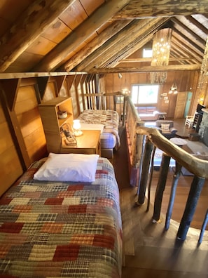 3 bedrooms, iron/ironing board, travel crib, free WiFi
