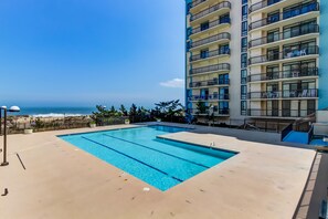 Pool - Braemar Towers Condo w/ Free WiFi, AC, Ocean View, Private W/D, Shared Pool (Ocean City)
