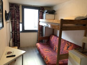 Interior - Track Studio view facing south Corbier (Villarembert)