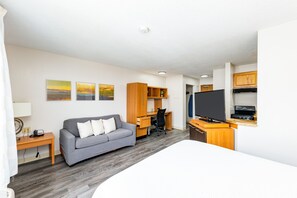 1 bedroom, desk, iron/ironing board, free WiFi