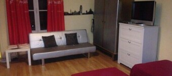 Large studio located opposite the spa park.