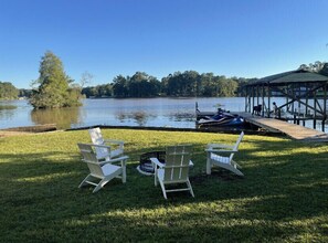 المنطقة المحيطة بالمنشأة