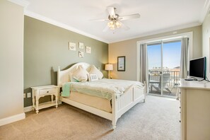 3 soverom, strykejern/-brett, wi-fi og sengetøy