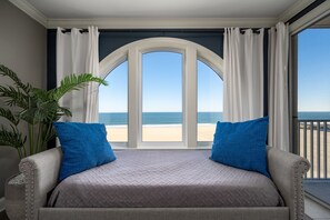 3 soverom, strykejern/-brett, internettilgang og sengetøy