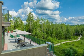 Outdoor dining - Luxury Lake Placid Waterfront Escape w/ AC, Indoor Pool & Boathouse (Lake Placid)