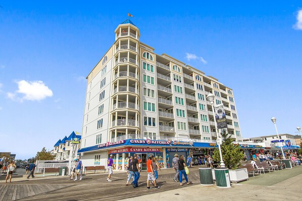 Exterior - Snowbird-Friendly Condo w/ Free WiFi, A/C, Private W/D, Shared Pool, Ocean View (Ocean City)