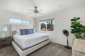 2 bedrooms, desk, iron/ironing board, travel cot