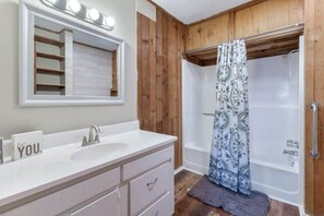 Shower, towels, shampoo