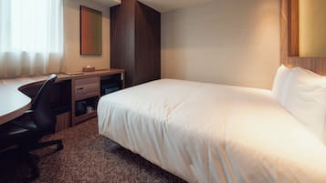 Double Room, Non Smoking | In-room safe, desk, free WiFi, bed sheets