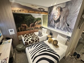 Habitación con 2 camas individuales, no fumadores (Concept, Animal) | Caja fuerte, escritorio, wifi gratis y ropa de cama