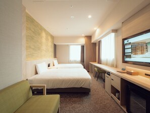 Deluxe Twin Room, Non Smoking | 1 bedroom, in-room safe, desk, free WiFi