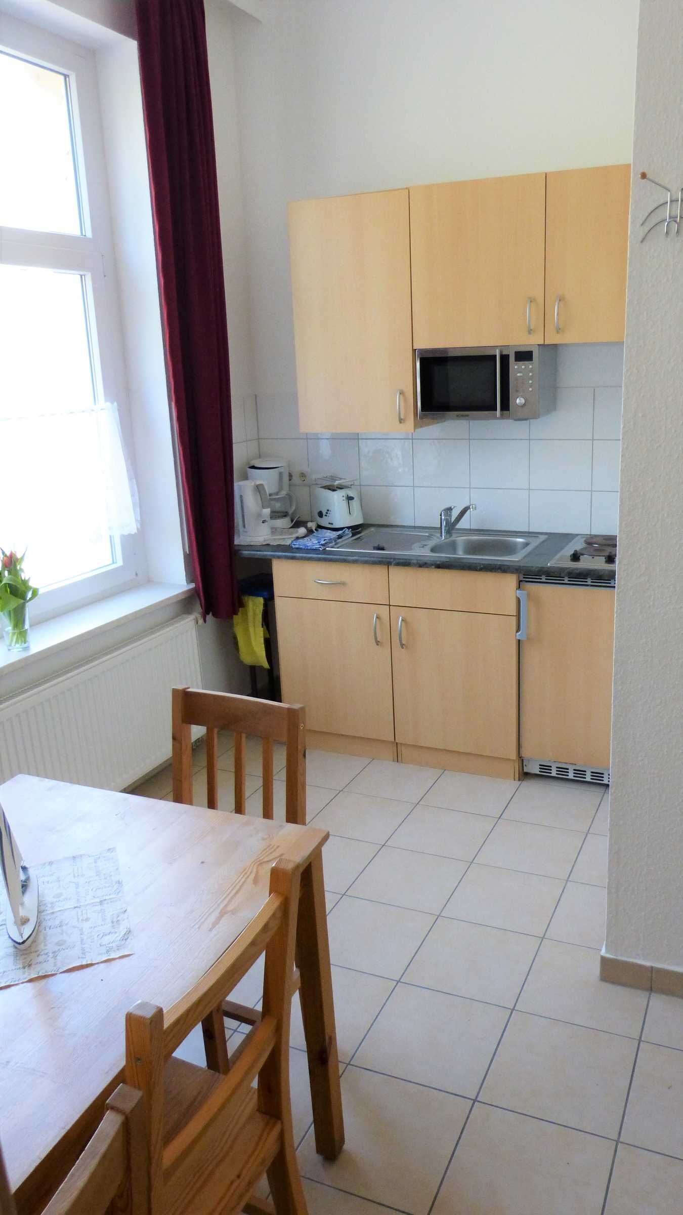 Kühlschrank, Mikrowelle