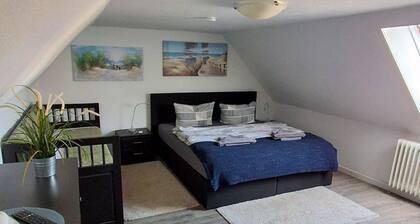 149 Vacation with a difference, 2 bedrooms, outdoor seating area, car parking space - 149 Vacation with a difference