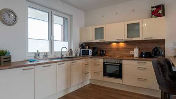 Fridge, microwave, oven, dishwasher