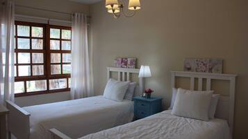 2 makuuhuonetta, vuodevaatteet