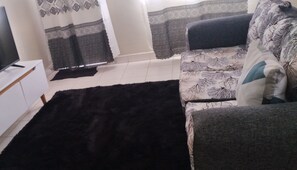 TV - Serene Studio Apartment (NAIROBI)