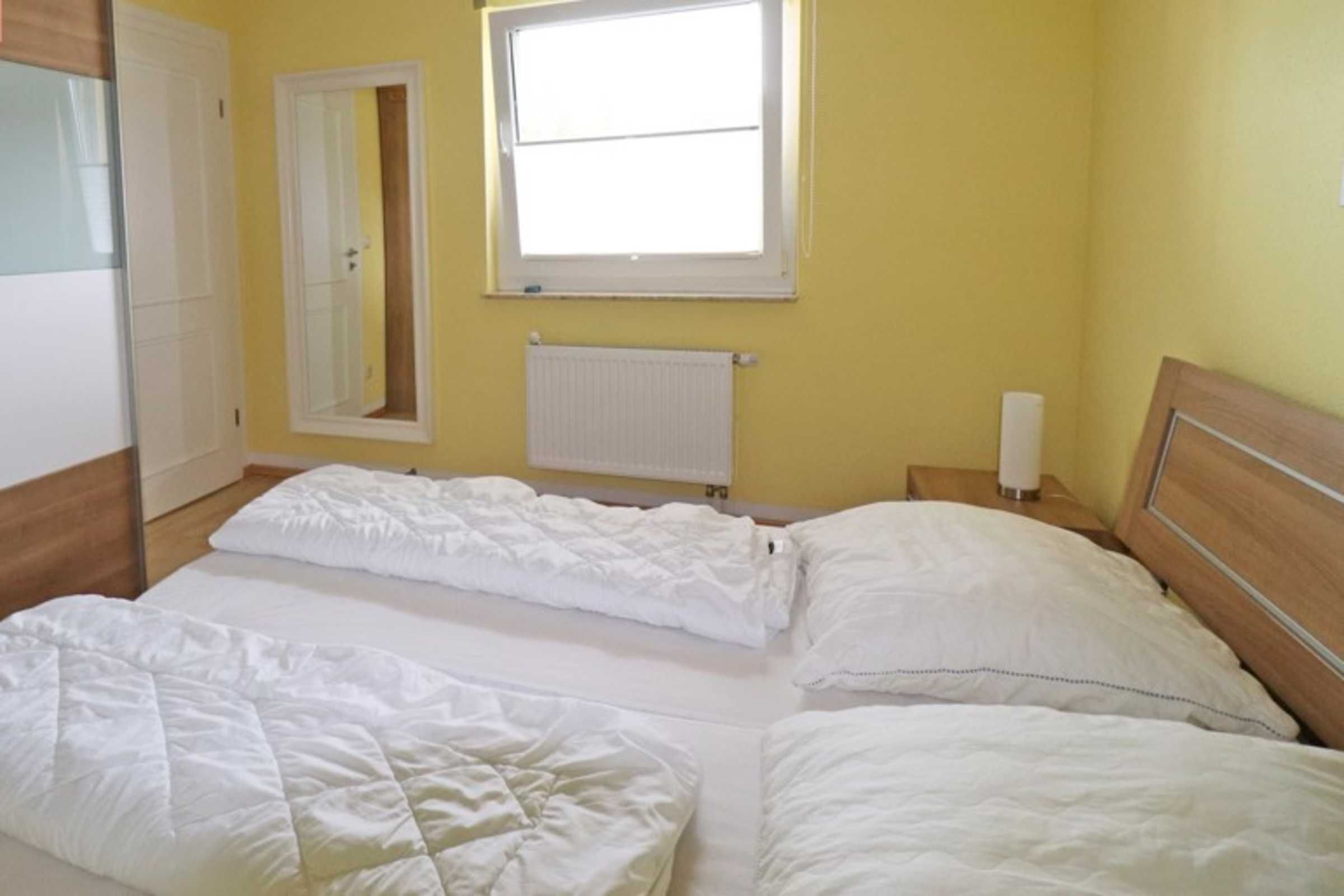 2 bedrooms, travel crib, WiFi