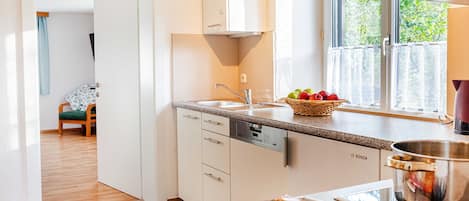 Fridge, oven, dishwasher