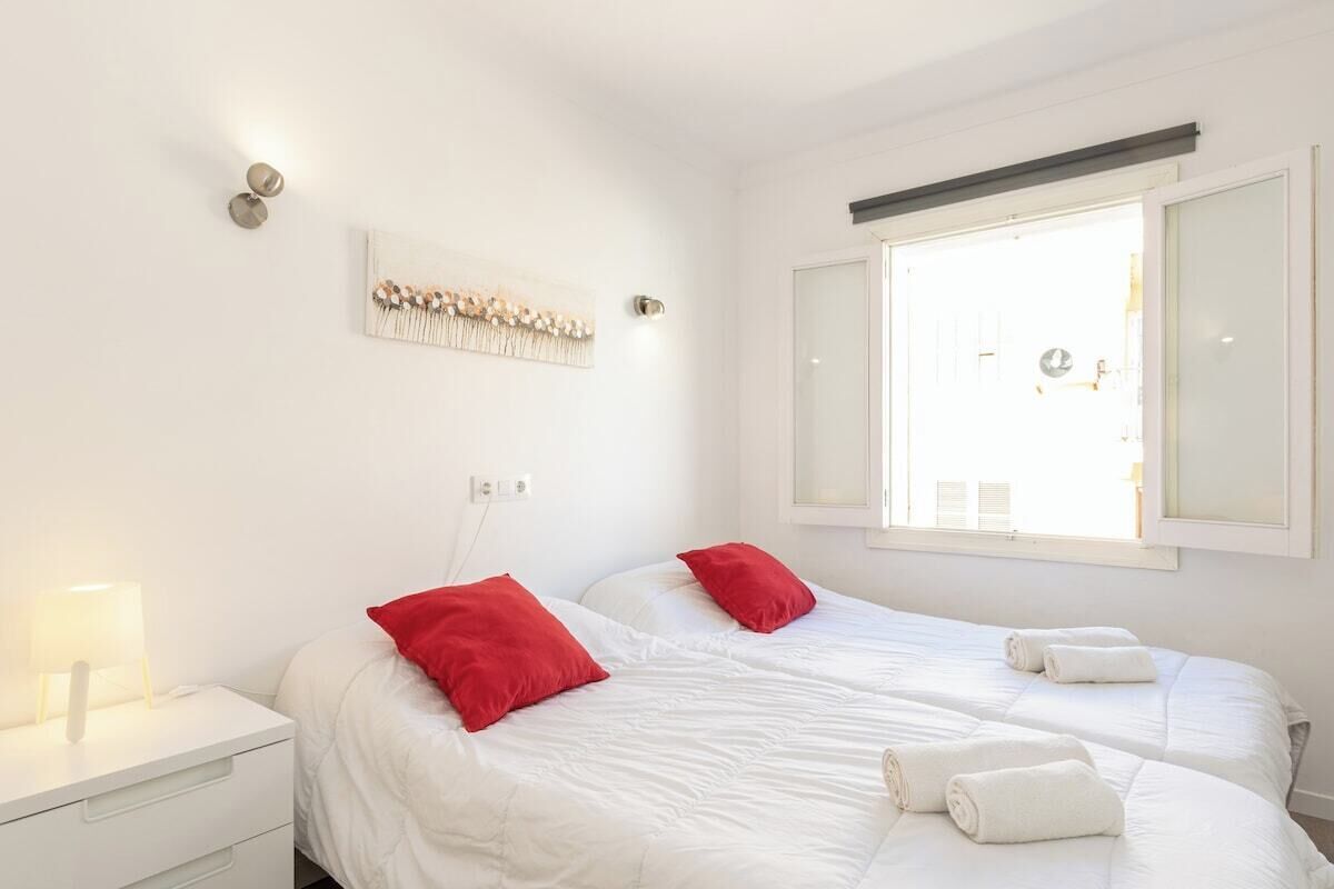 1 chambre, fer et planche à repasser, Wi-Fi gratuit, draps fournis