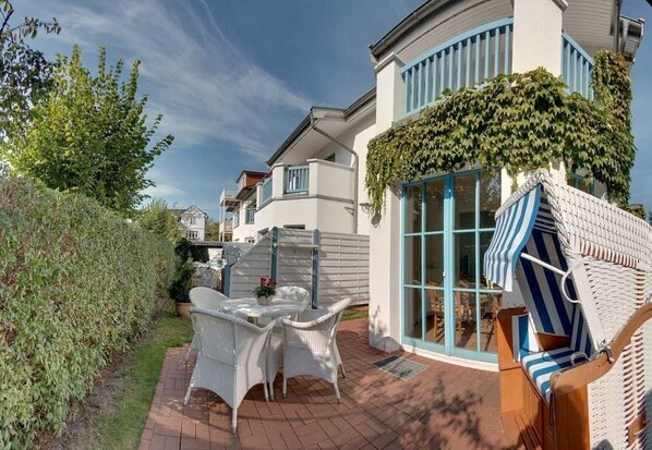 Outdoor dining - Apartment 5 - Holiday apartment - Schmidt (Kühlungsborn)