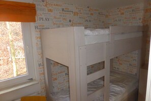 3 Schlafzimmer, Reisekinderbett, WLAN