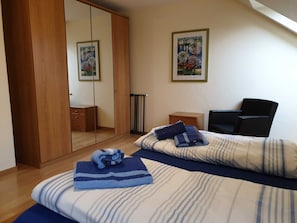 3 soveværelser, pengeskab på værelset, weekendseng, Wi-Fi