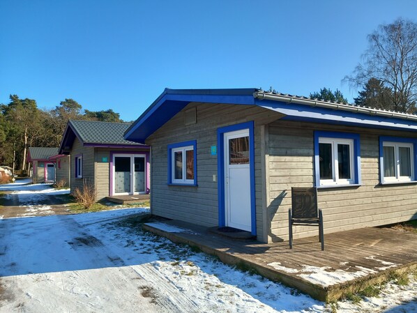 Unclassified image, 1 of 15, button