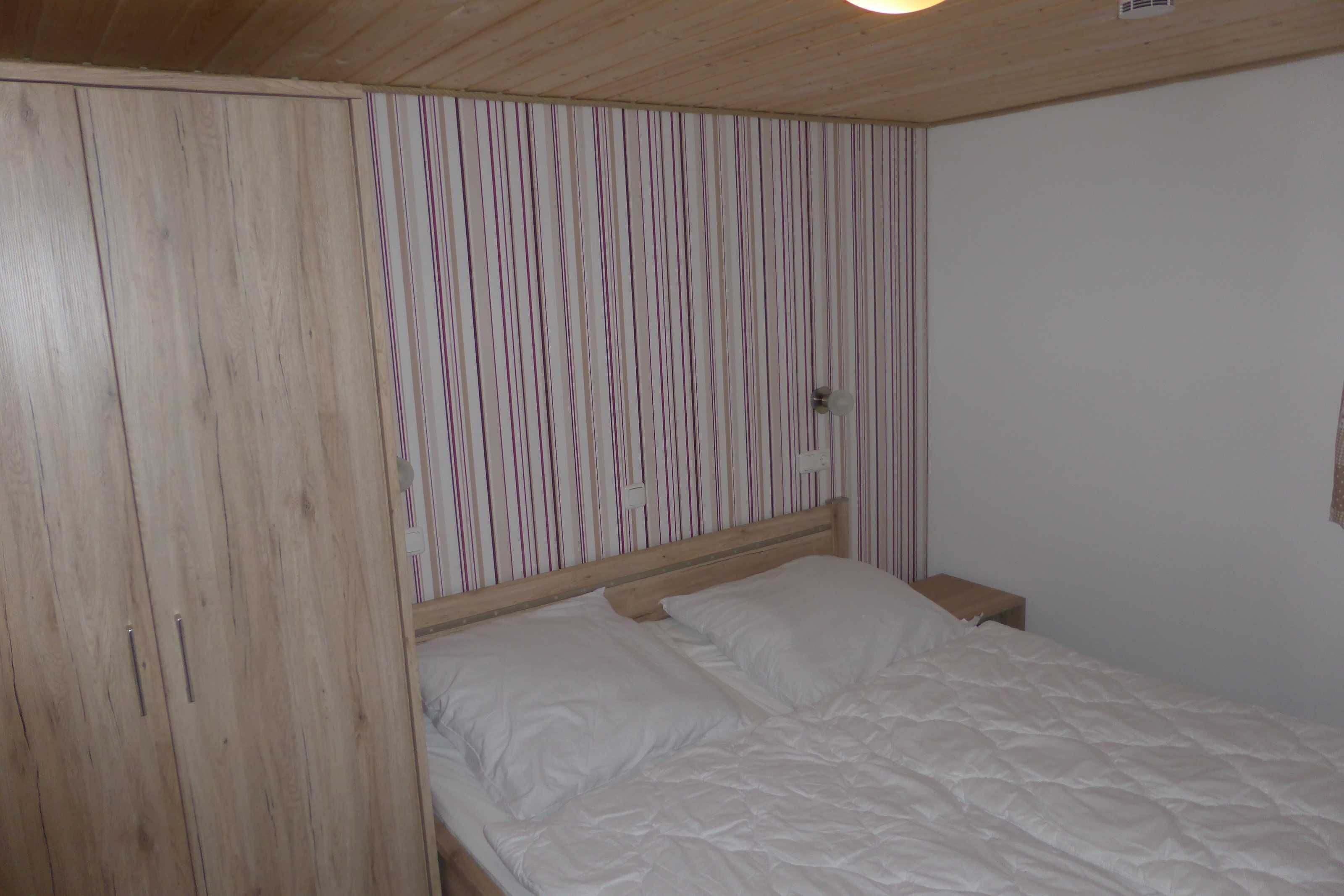 3 Schlafzimmer, Reisekinderbett, WLAN