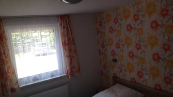 2 Schlafzimmer, Reisekinderbett, WLAN