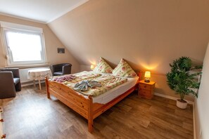 2 Schlafzimmer, Reisekinderbett, WLAN