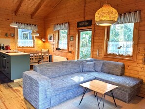 صورة غير مصنفة، 3 من 33، زرّ