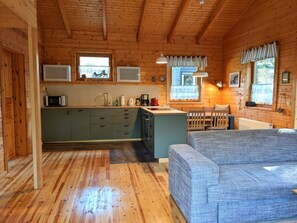 صورة غير مصنفة، 2 من 33، زرّ